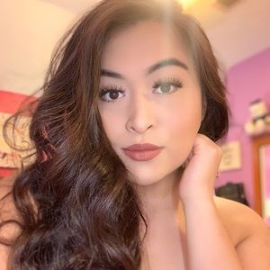 Meet your Posher, Abigail